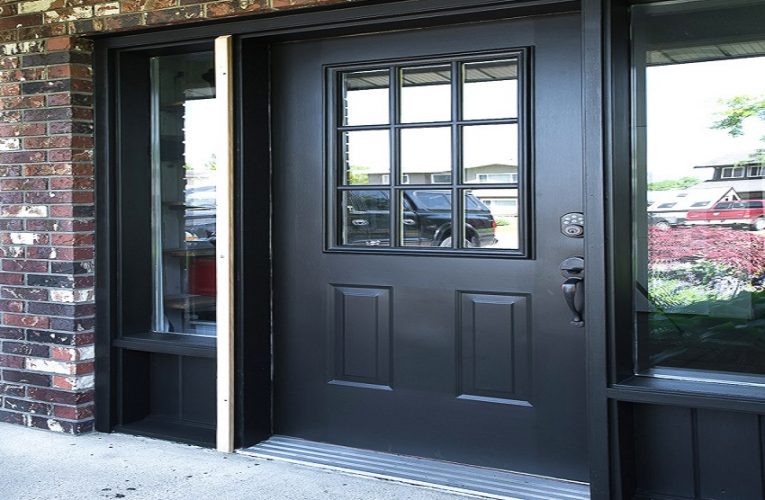 4 Ways a Screen Door Adds Charm to Your Home